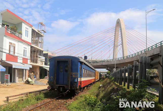 Cảnh báo mất an toàn chạy tàu khu vực ga đường sắt Đà Nẵng