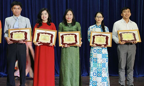 25 nhà giáo nhận giải thưởng 