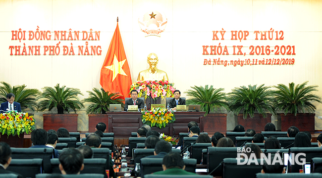 Chủ tịch HĐND thành phố Nguyễn Nho Trung chủ trì tại kỳ họp thứ 12 HĐND thành phố