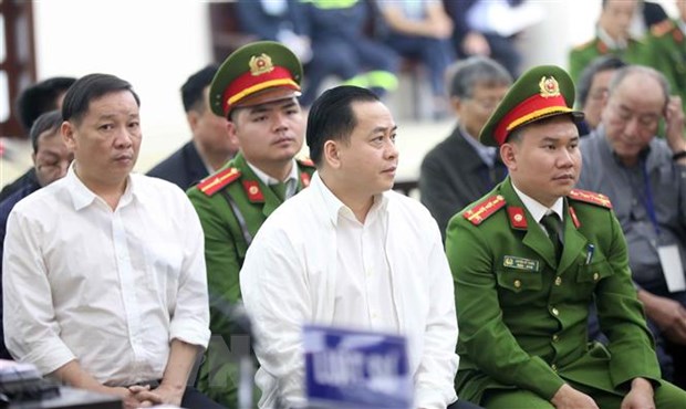 Xét xử hai nguyên lãnh đạo Đà Nẵng: Hai bị cáo xin thay đổi tội danh