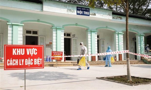 Khu nhà B dành cho bệnh nhân dương tính với COVID-19 tại phòng khám Quang Hà. (Ảnh: Hoàng Hùng/TTXVN)