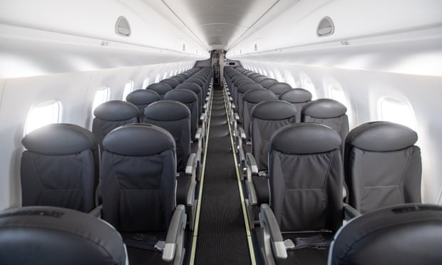 Một chuyến bay chở khách trống không của hãng British Airway, từ Milan tới London hôm 5-3-2020. Ảnh: Getty Images