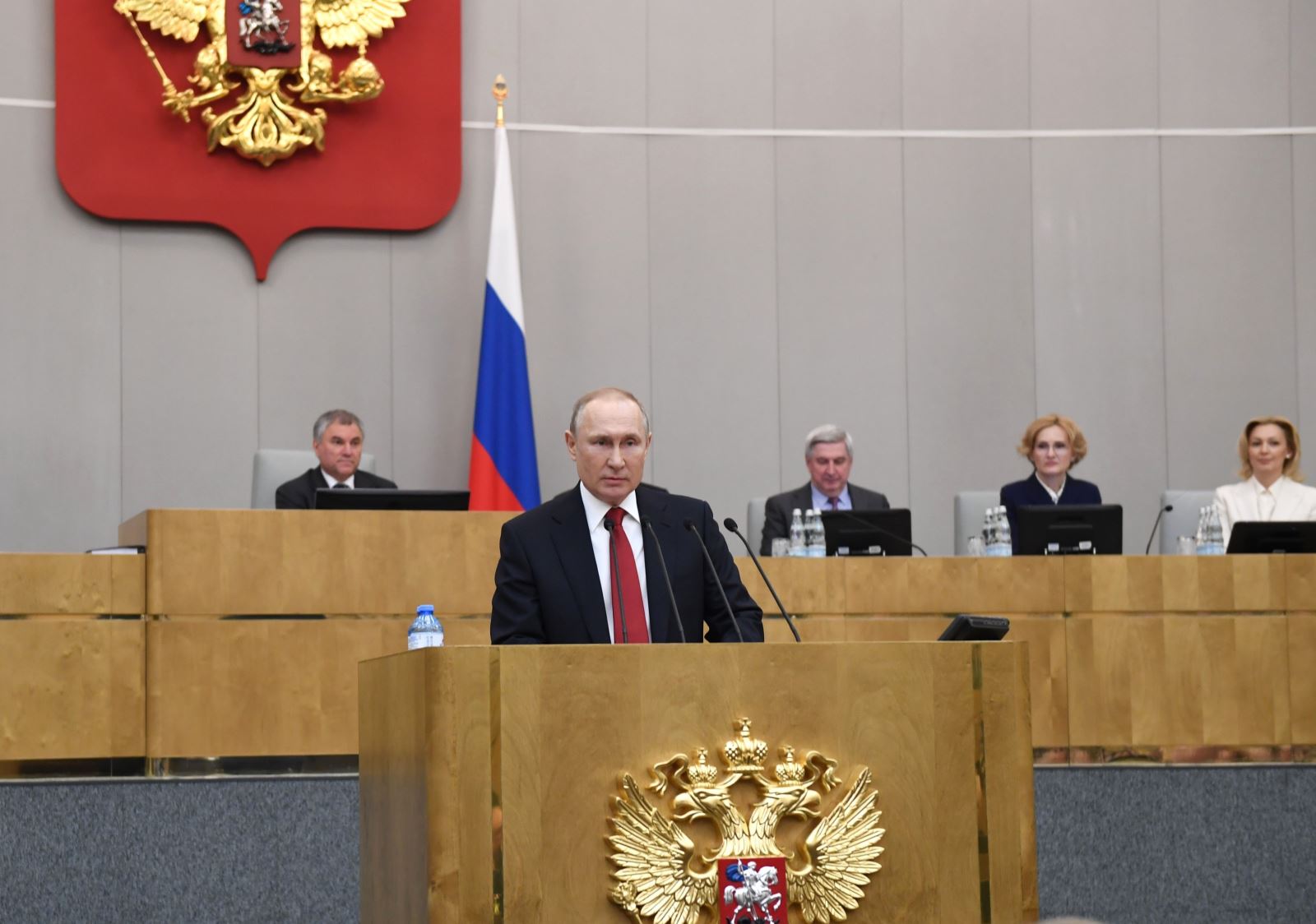 Tổng thống Nga Vladimir Putin phát biểu tại phiên họp Duma quốc gia Nga ở Moskva, ngày 10/3. Ảnh: THX/TTXVN