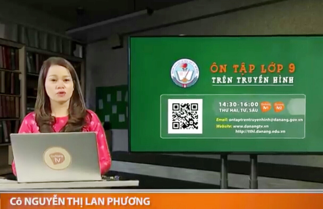 Cô giáo Nguyễn Thị Lan Phương đang dạy trực tuyến trên truyền hình.(Ảnh do nhân vật cung cấp)