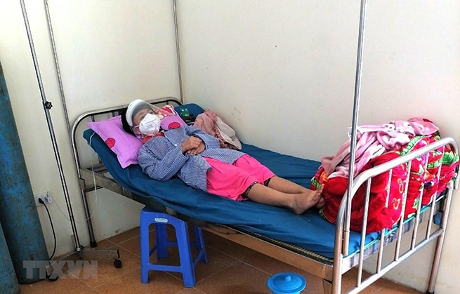 Bệnh nhân Covid-19 số 268 đang được điều trị ở khu cách ly Bệnh viện Đa khoa huyện Đồng Văn (Hà Giang). (Ảnh: TTXVN phát)