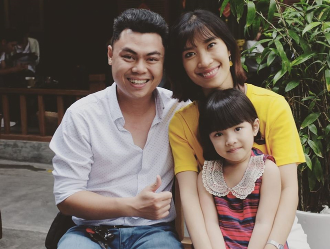 Anh Trương Ngọc Thành tạm ngưng công việc để dành thời gian chăm sóc, vui đùa cùng cô con gái 4 tuổi. (Ảnh do nhân vật cung cấp)