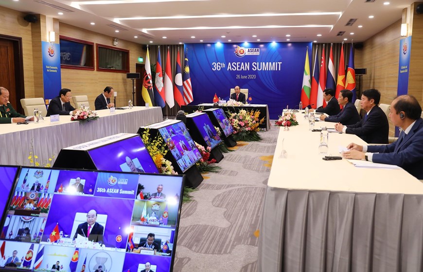 Thủ tướng Nguyễn Xuân Phúc phát biểu khai mạc Phiên toàn thể Hội nghị Cấp cao ASEAN lần thứ 36. (Ảnh: Thống Nhất/TTXVN)