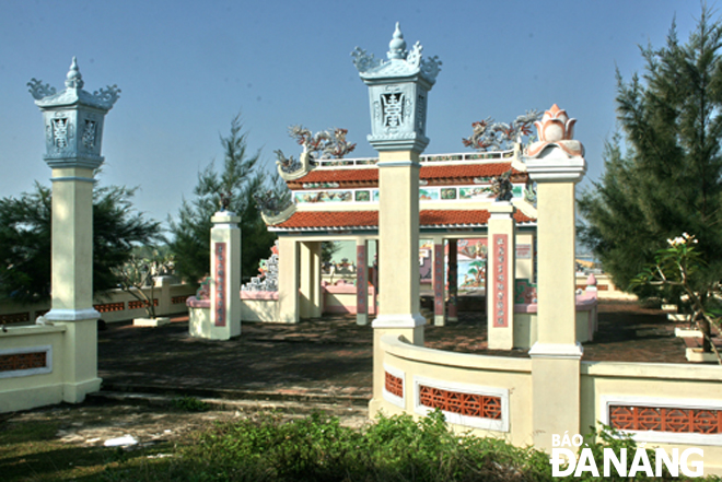 Lăng mộ Ông Ích Khiêm ở phường Hòa Thọ Tây, quận Cẩm Lệ, thành phố Đà Nẵng. Ảnh: V.T.L