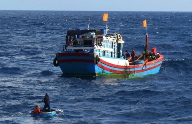Ngư dân lao động trên tàu cá Đà Nẵng rơi xuống biển tử vong