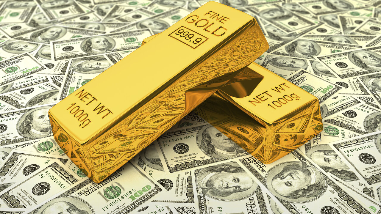 Giá vàng thế giới lần đầu tiên trong lịch sử cán mốc 2.000 USD/ounce
