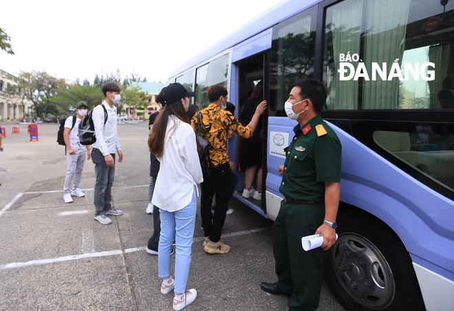 Hỗ trợ người dân từ Đà Nẵng đi đến các tỉnh, thành phố