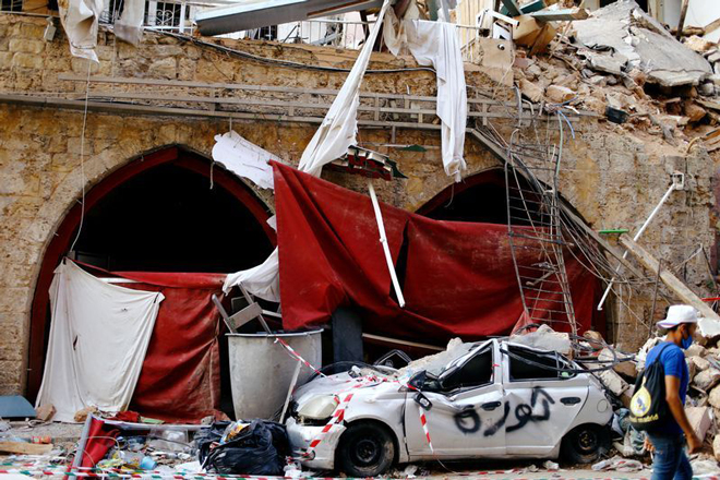 Các nhà chức trách ước tính vụ nổ gây thiệt hại khoảng 15 tỷ USD, vượt khả năng chi trả của Lebanon. Ảnh: Reuters
