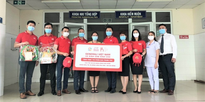 Đội ngũ nhân viên Generali tại Đà Nẵng đến thăm hỏi và trao quà cho 150 bệnh nhi tại Bệnh viện Phụ sản – Nhi Đà Nẵng.