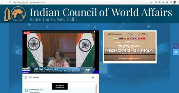 Secretary (East) of the Indian Ministry of External Affairs Ganguly Das speaks at the webinar (Photo: VNA)