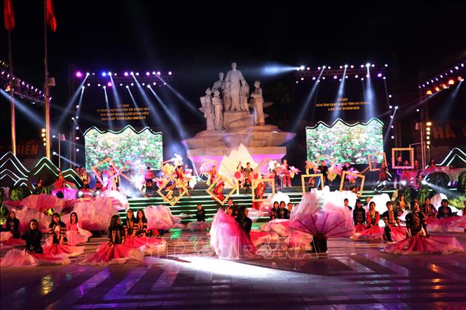Chương trình nghệ thuật tại lễ hội hoa tam giác mạch tỉnh Hà Giang lần thứ VI-2020.