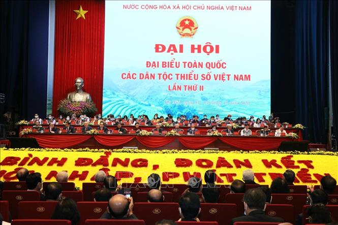 Đoàn Chủ tịch điều hành Đại hội đại biểu toàn quốc các dân tộc thiểu số Việt Nam lần thứ II. Ảnh: Văn Điệp/TTXVN