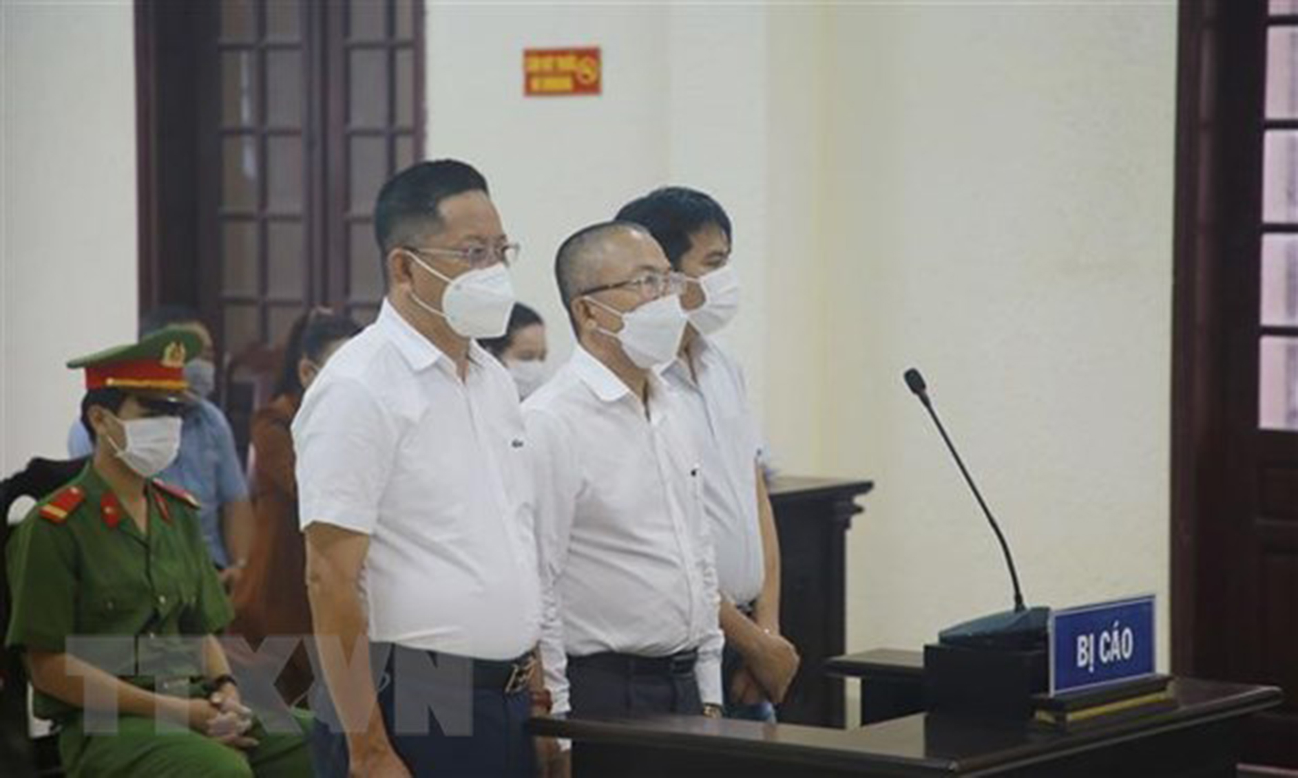 Xét xử nhóm bị cáo nói xấu lãnh đạo tỉnh Quảng Trị trên Facebook