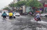 Cảnh báo mưa to cục bộ, gió giật mạnh từ Đà Nẵng đến Bình Thuận