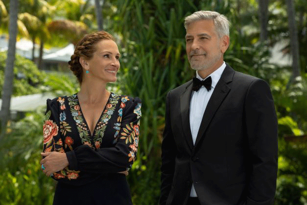 Diễn viên Julia Roberts và George Clooney trong “Ticket to the Paradise”. Ảnh: Reuters