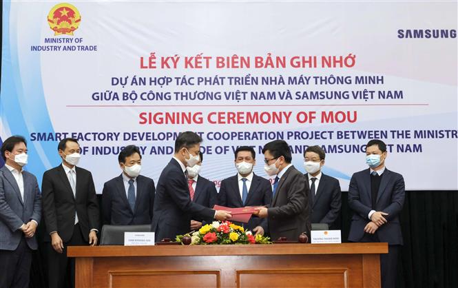 Việt Nam lọt top 5 điểm đến tiềm năng đón đầu chuỗi cung ứng, trở thành 'công xưởng thế giới'