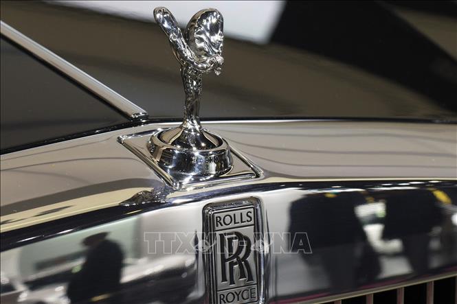 Biểu tượng hãng xe Rolls-Royce. Ảnh: AFP/TTXVN