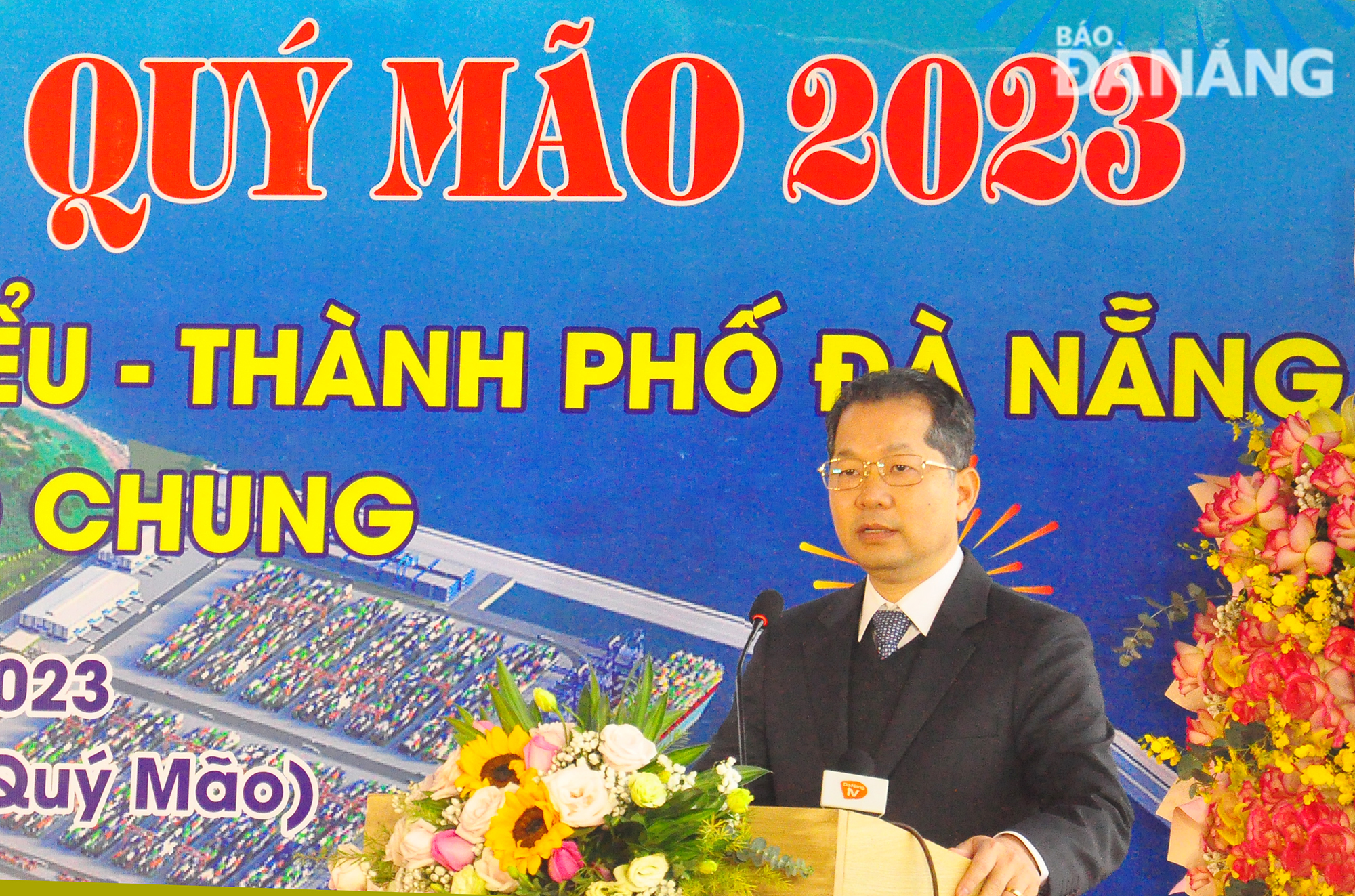 Bí thư Thành ủy Nguyễn Văn Quảng phát biểu tại lễ ra quân. Ảnh: THÀNH LÂN