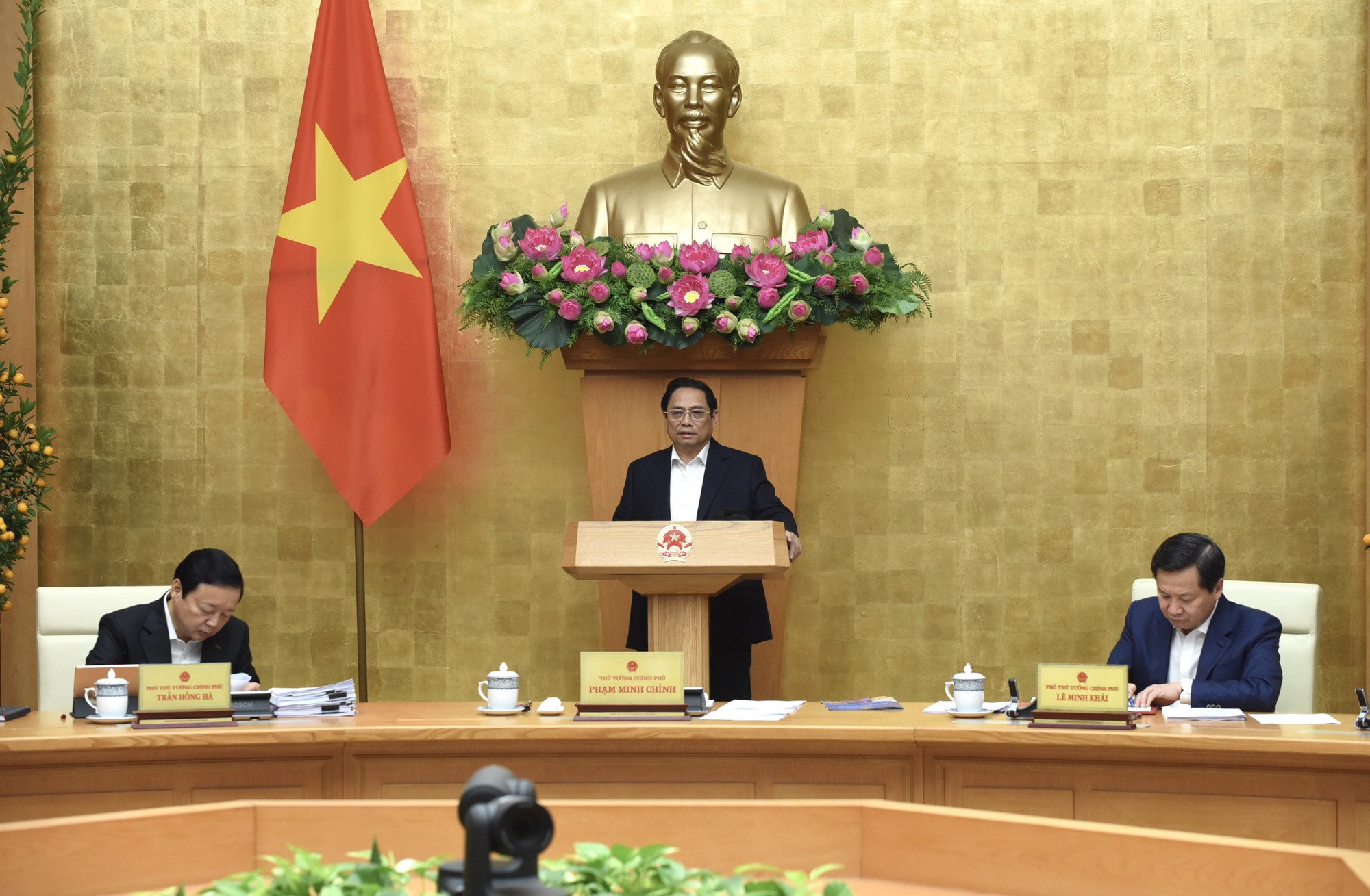 Thủ tướng Phạm Minh Chính: Tiếp tục ưu tiên giữ ổn định kinh tế vĩ mô, kiểm soát lạm phát