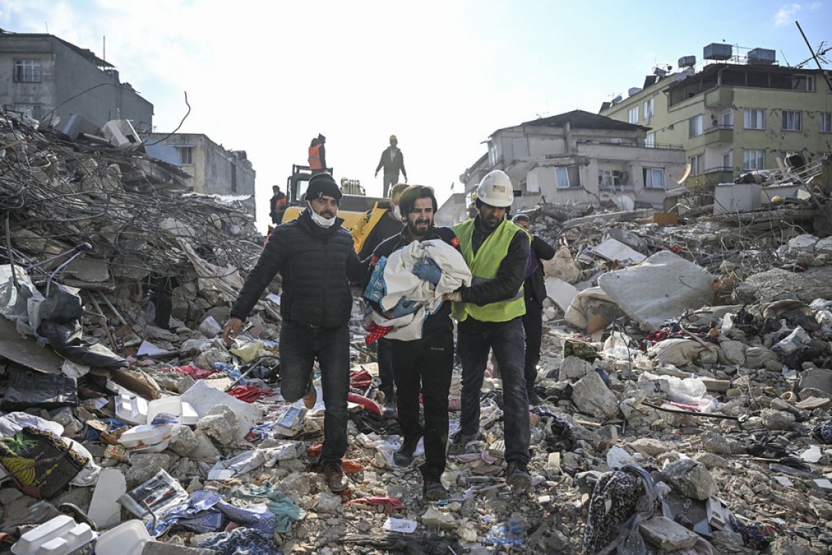 Kỳ tích sau 6 ngày động đất tại Thổ Nhĩ Kỳ, Syria