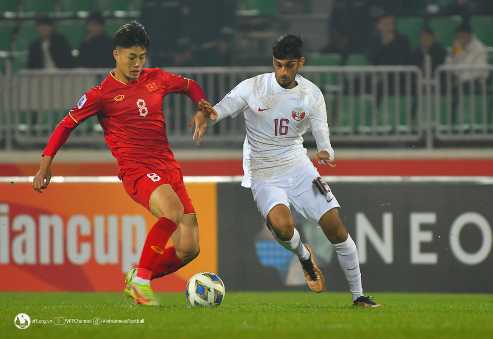 U20 Việt Nam - U20 Iran: Bảo vệ ngôi đầu bảng