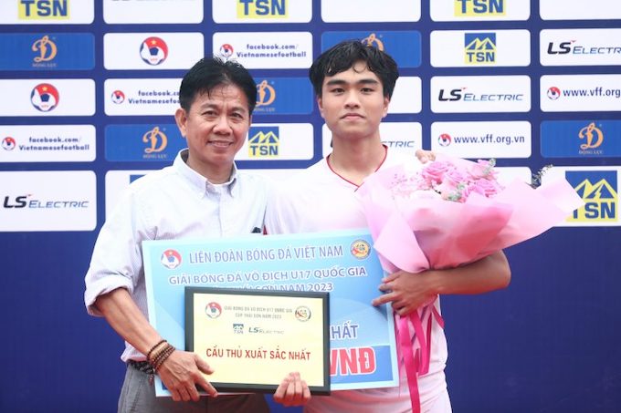 HLV Hoàng Anh Tuấn dẫn U17 Việt Nam dự vòng chung kết U17 châu Á 2023