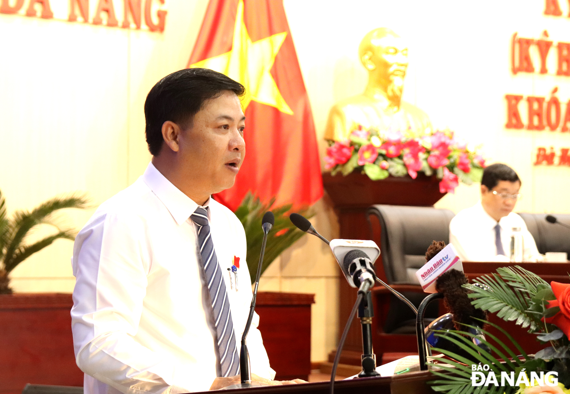 Chủ tịch HĐND thành phố Lương Nguyễn Minh Triết phát biểu khai mạc kỳ họp. Ảnh: T.RỌNG HUY