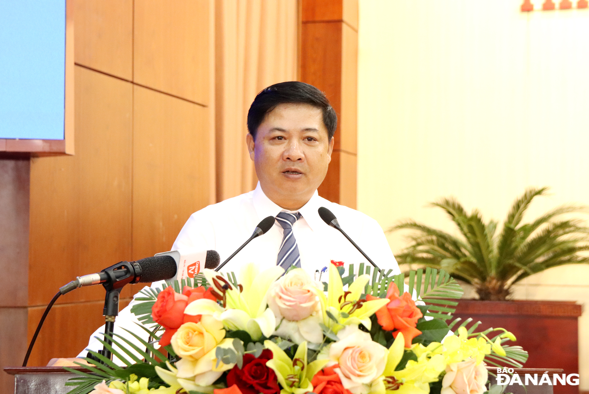 Chủ tịch HĐND thành phố Lương Nguyễn Minh Triết phát biểu bế mạc kỳ họp. Ảnh: TRỌNG HUY