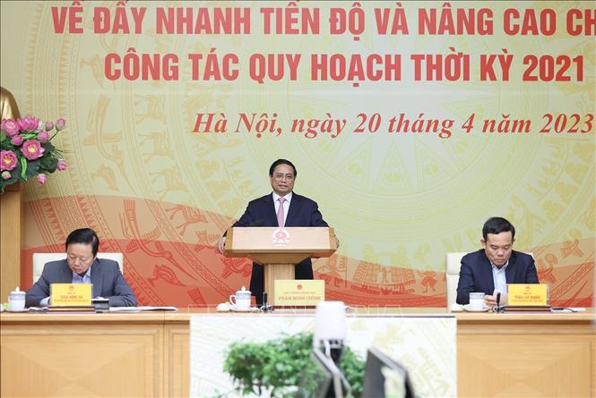 Thủ tướng Phạm Minh Chính chủ trì Hội nghị đẩy nhanh tiến độ công tác quy hoạch thời kỳ 2021-2030. Ảnh: Dương Giang/TTXVN
