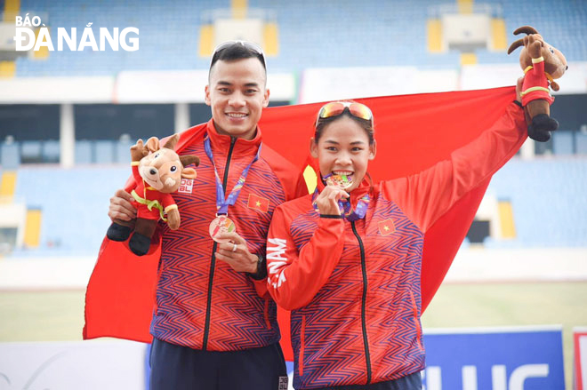 Nguyễn Thị Thanh Phúc và em trai Nguyễn Thành Ngưng là hai trong số những niềm kỳ vọng của thể thao thành phố tại SEA Games 32. Ảnh: P.N
