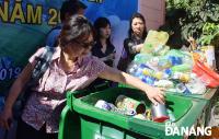 Đồng loạt tổ chức ngày hội thu gom rác tái chế trên địa bàn thành phố