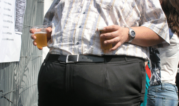 Tỉ lệ béo phì tăng cao là một trong những yếu tố khiến người mắc bệnh gút gia tăng.