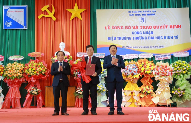 PGS.TS Lê Văn Huy được bổ nhiệm làm Hiệu trưởng Trường Đại học Kinh tế