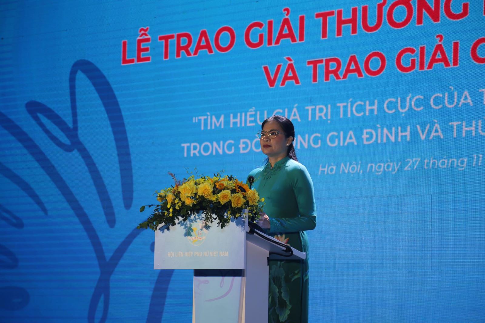 Trao giải thưởng Phụ nữ Việt Nam cho 7 tập thể và 19 cá nhân xuất sắc