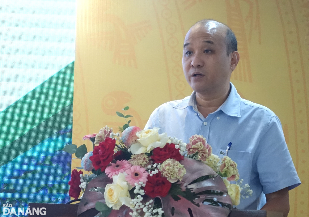 Phó Chủ tịch UBND thành phố Đà Nẵng Lê Quang Nam phát biểu tại hội nghị. Ảnh: HOÀNG HIỆP