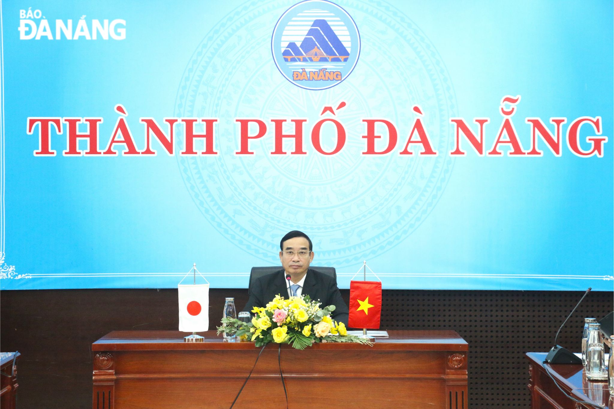 Da Nang People’s Committee Chairman Le Trung Chinh at the online meeting