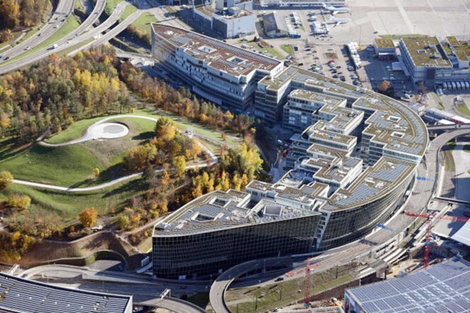 Toàn cảnh khu vực mở rộng của sân bay ở Zurich, Thụy Sĩ do kiến trúc sư Riken Yamamoto thiết kế năm 2020. Ảnh: Simon Vogt/Flughafen Zürich Ag