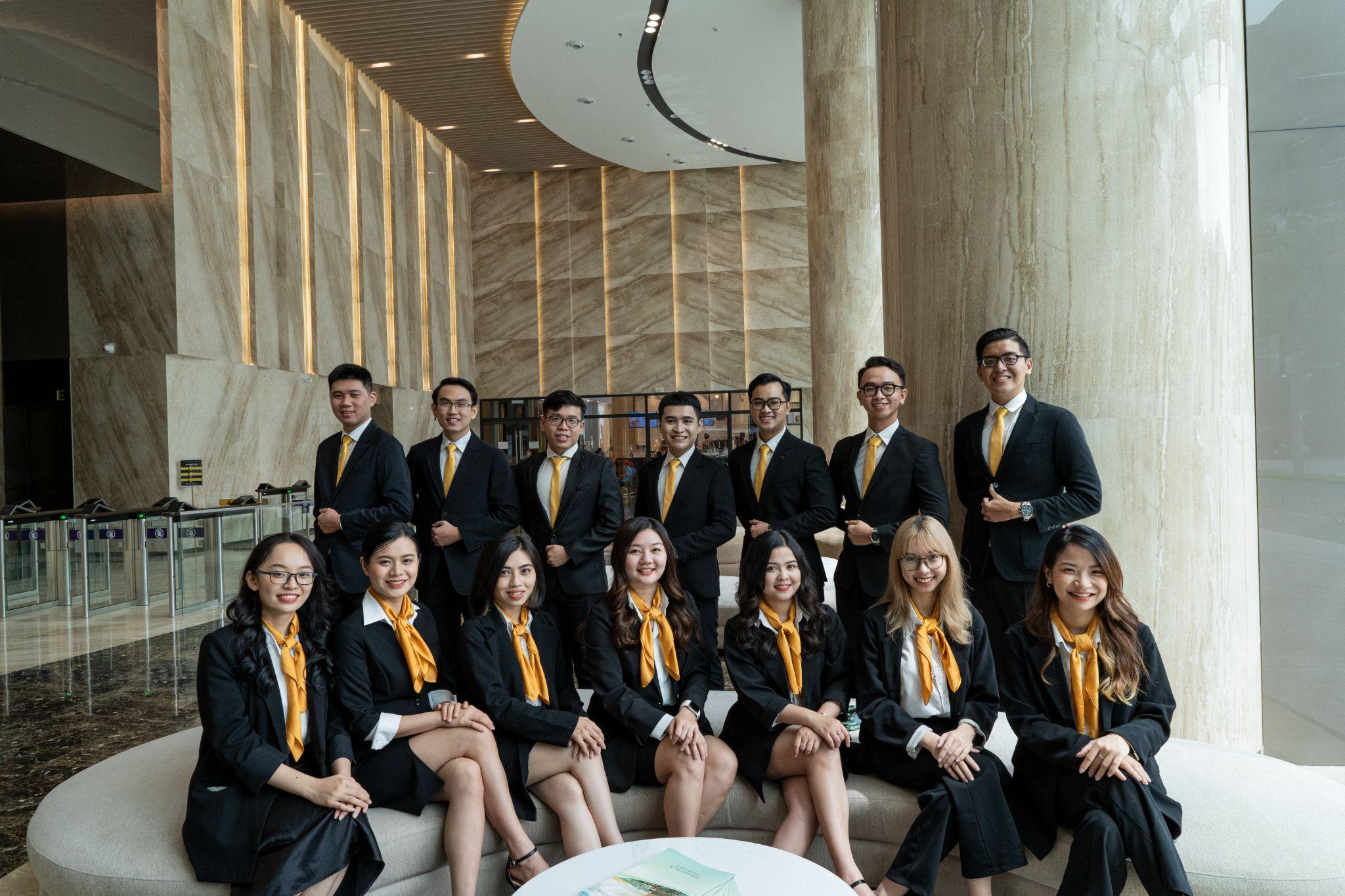 Đội ngũ nhân viên chuyên nghiệp và tận tâm, PHS cam kết đồng hành cùng nhà đầu tư Việt.