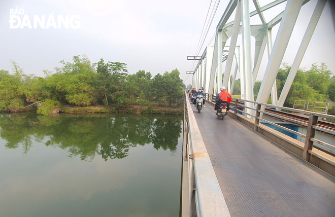 Cầu Bàu Sấu bắc qua sông cùng tên, trên địa bàn xã Điện Hòa, thị xã Điện Bàn, tỉnh Quảng Nam. Ảnh: V.T.L
